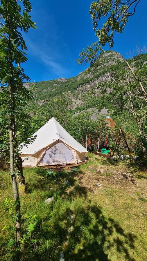 Osa Hardanger Basecampホステル エクステリア 写真