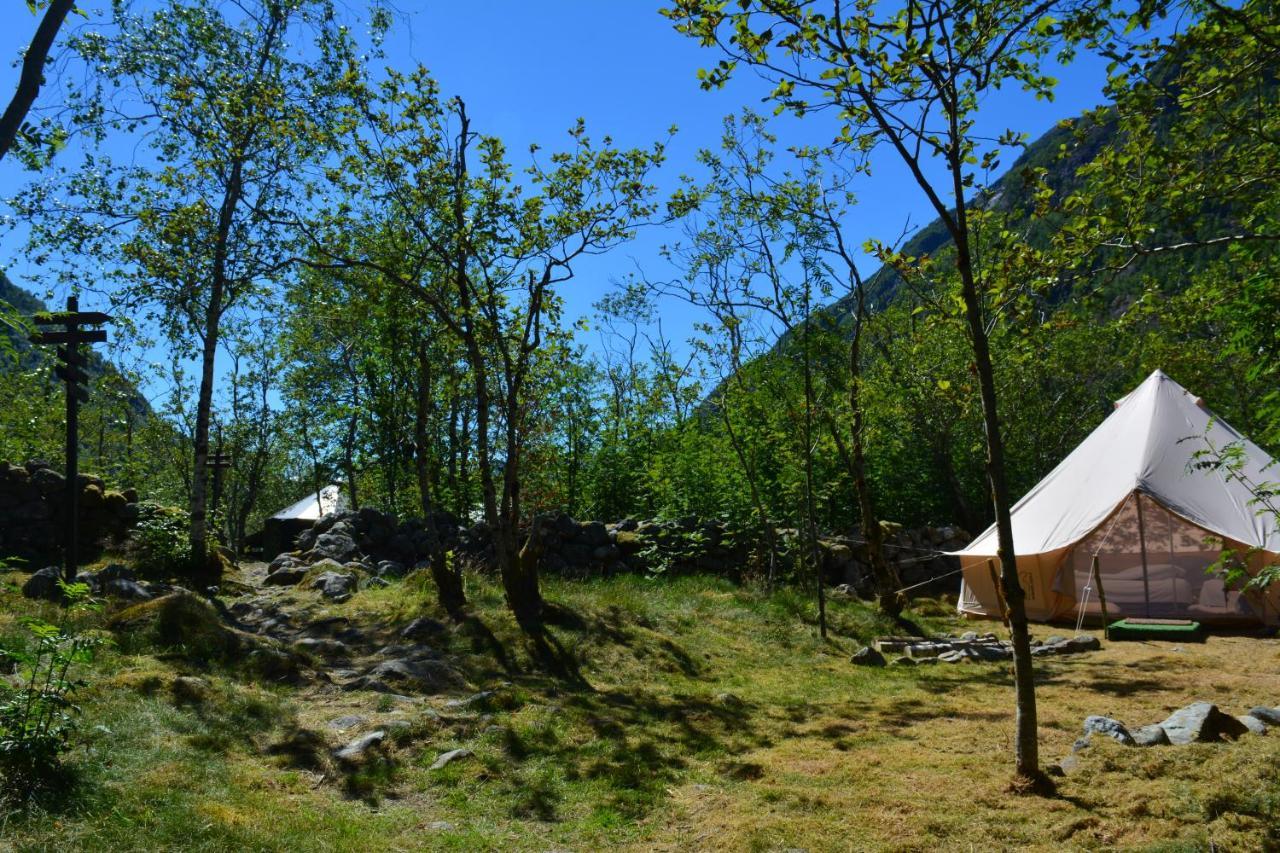 Osa Hardanger Basecampホステル エクステリア 写真