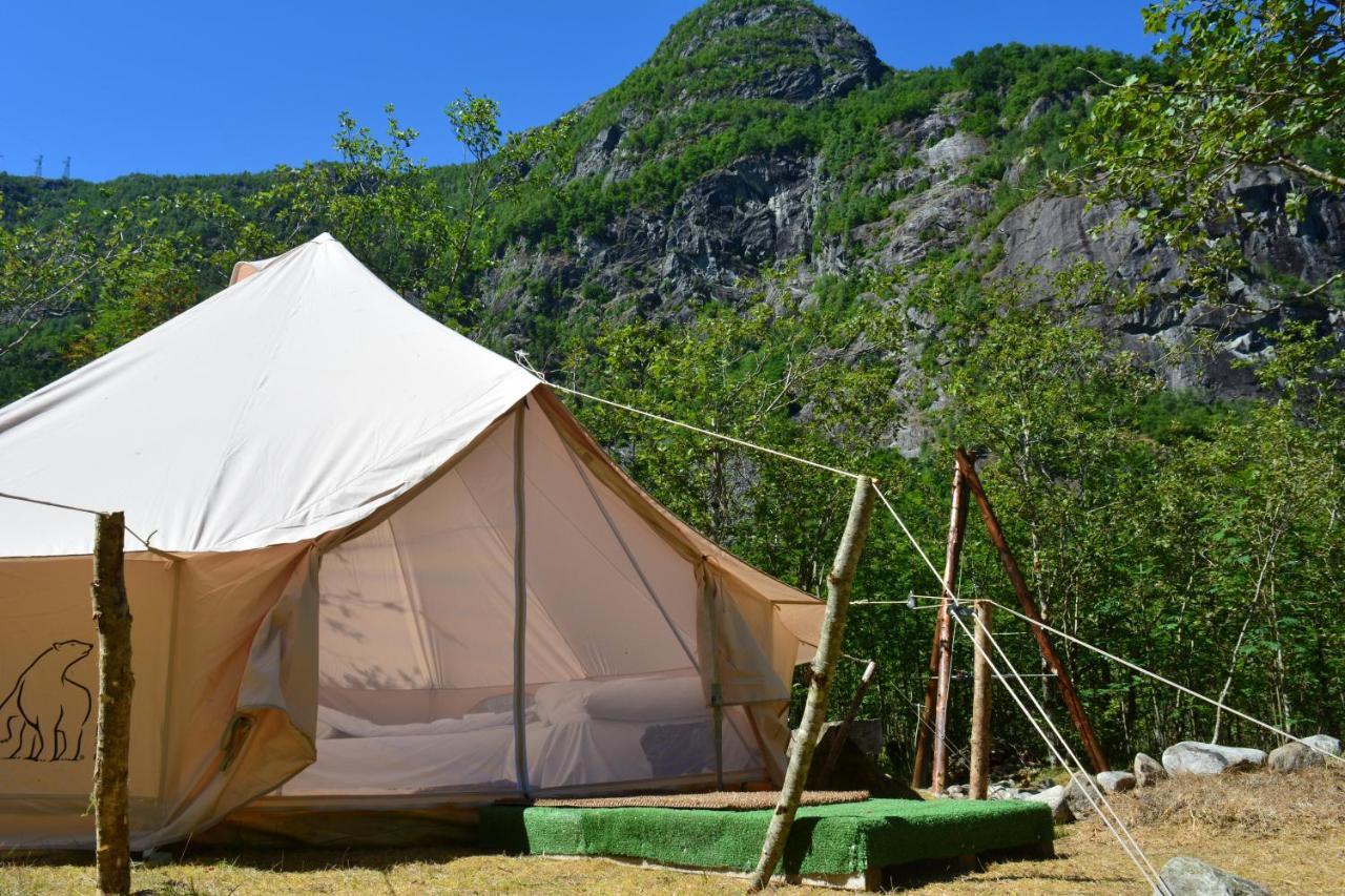 Osa Hardanger Basecampホステル エクステリア 写真