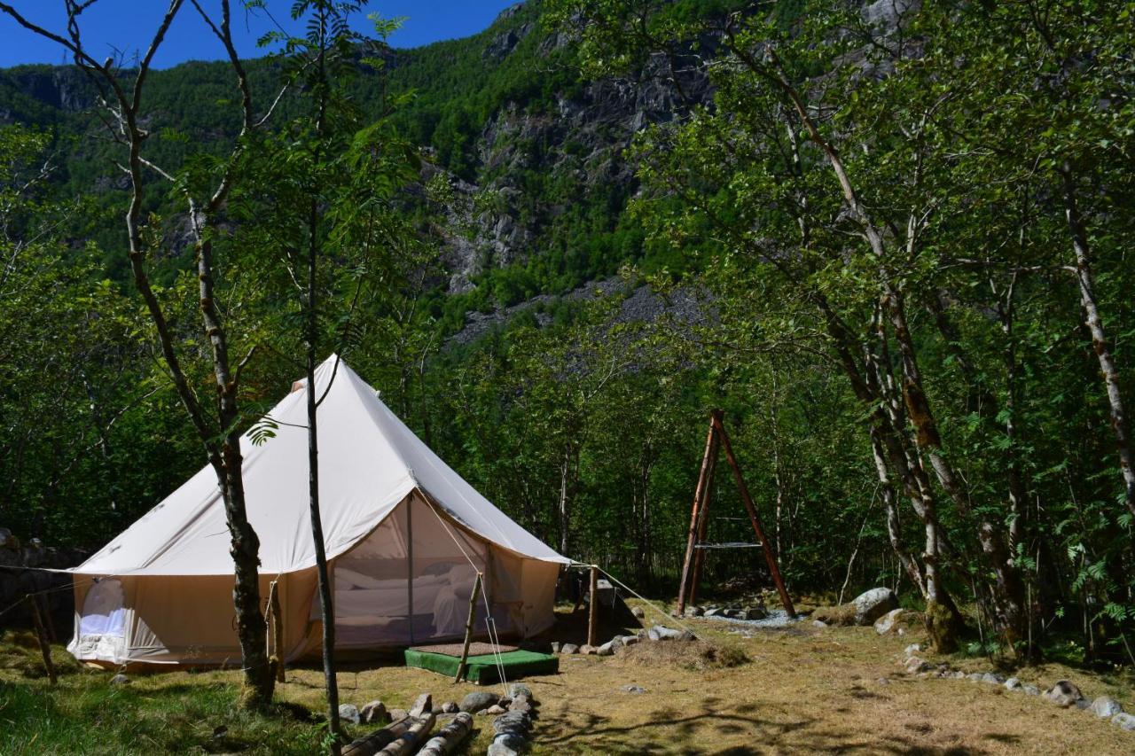 Osa Hardanger Basecampホステル エクステリア 写真