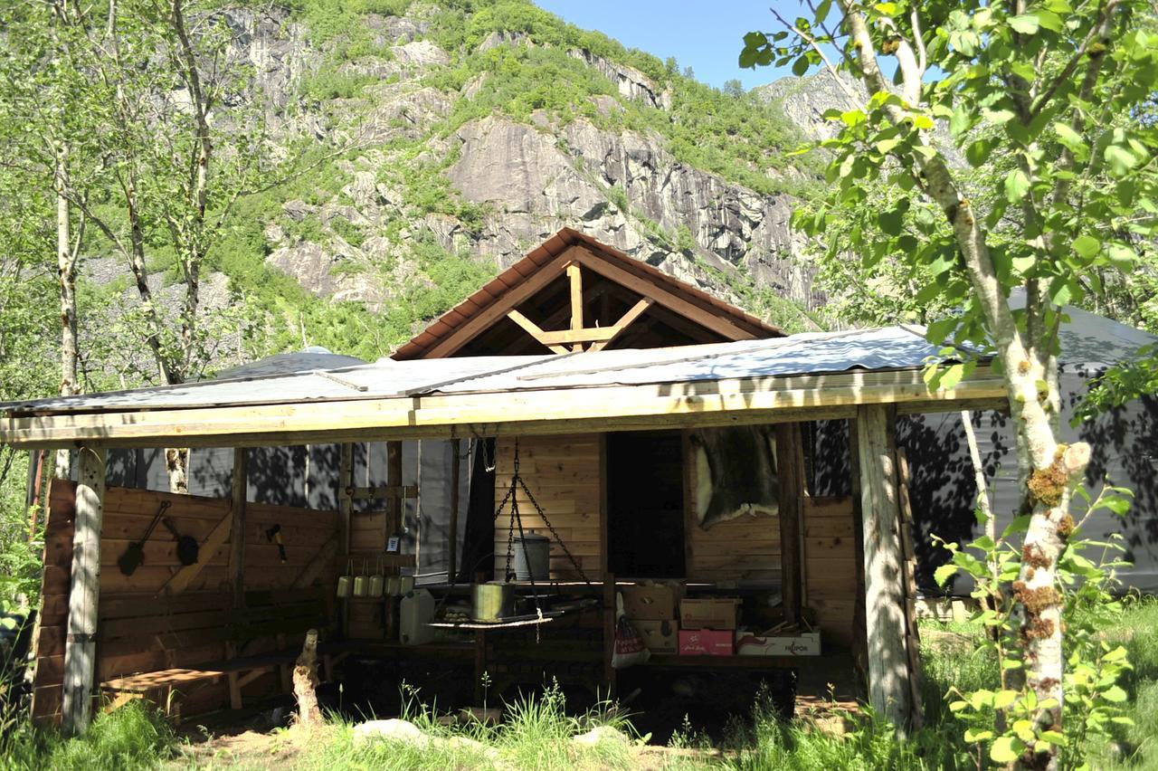 Osa Hardanger Basecampホステル エクステリア 写真