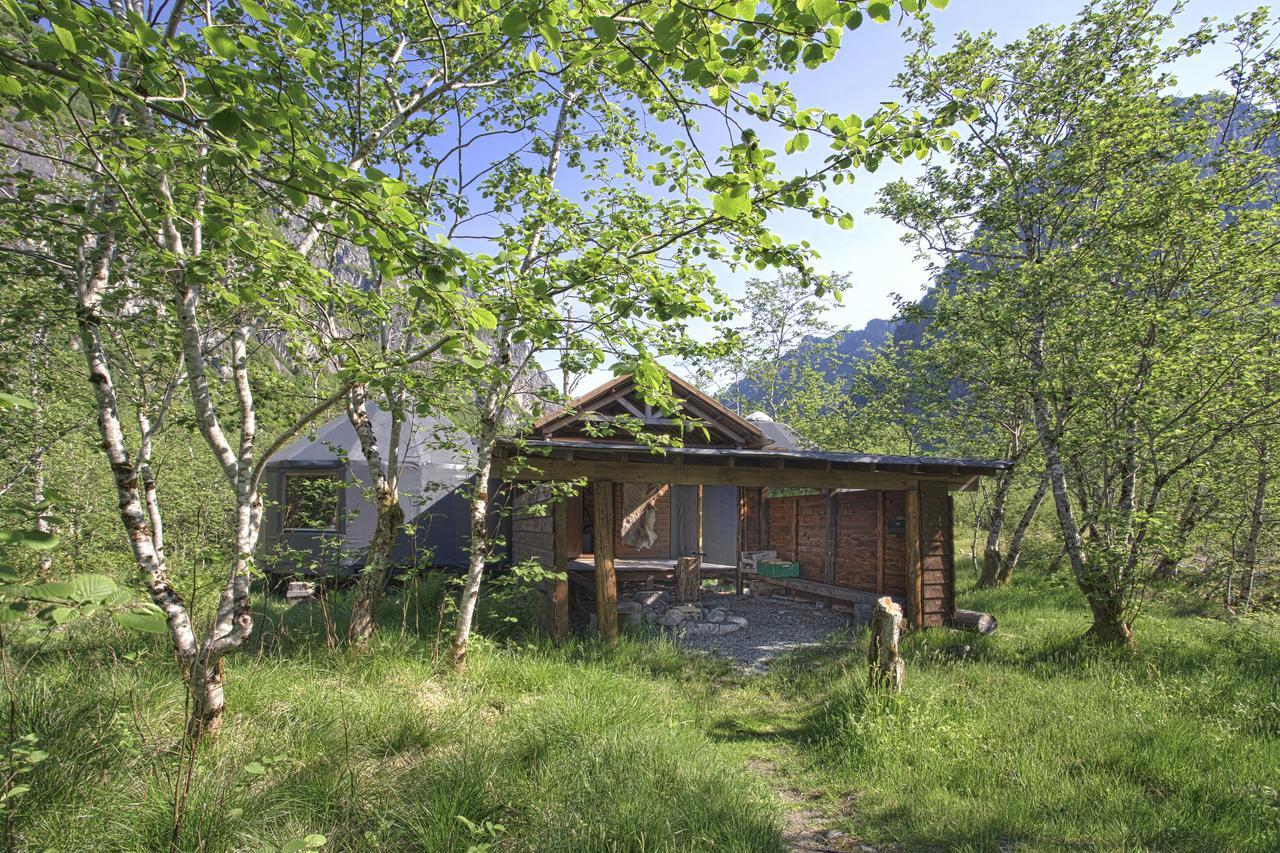 Osa Hardanger Basecampホステル エクステリア 写真